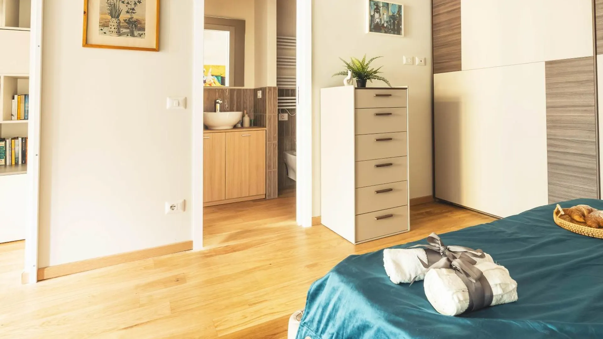 We Home - Monte Altissimo House - Milano Apartment Milan