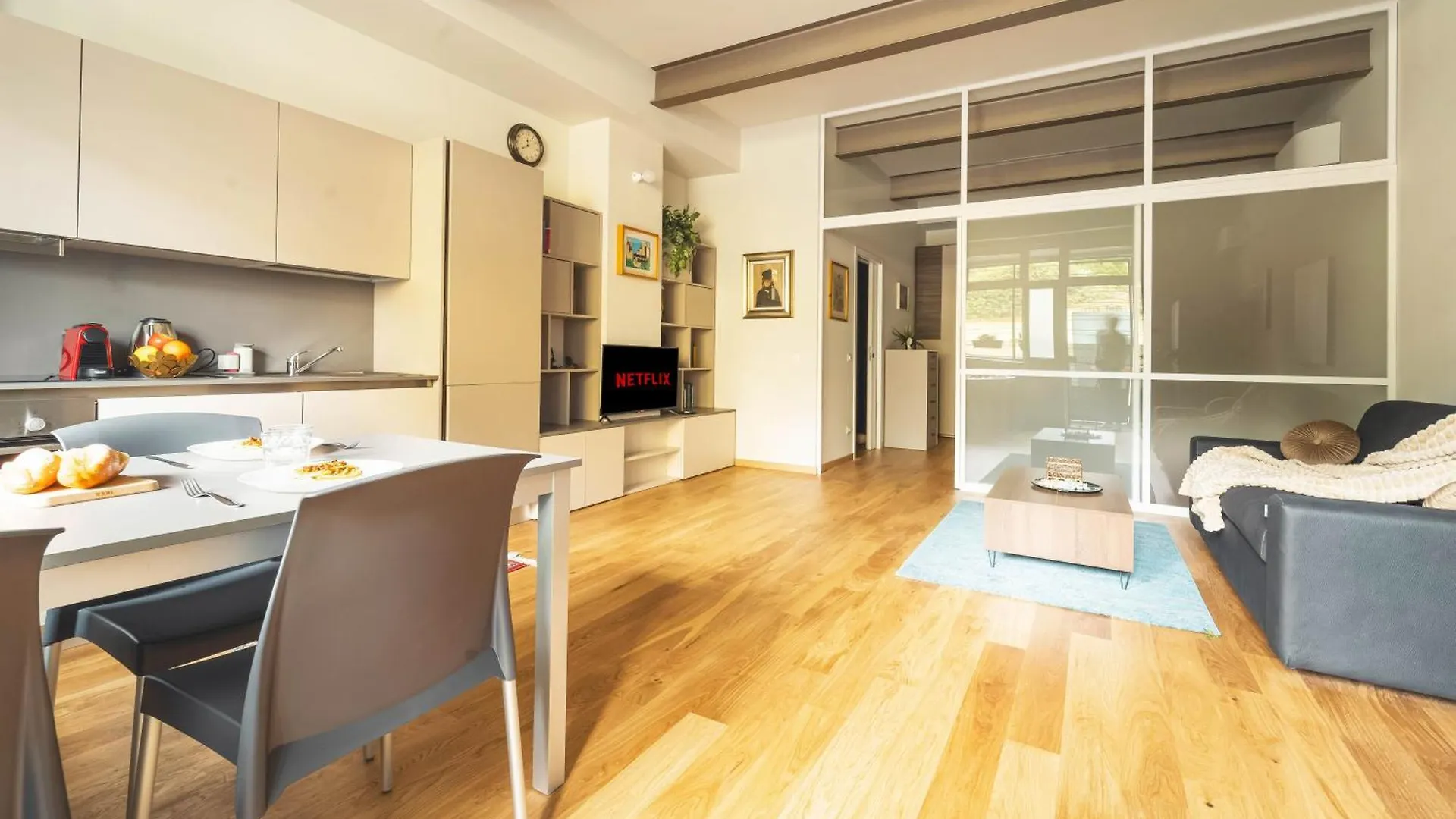 We Home - Monte Altissimo House - Milano 0*, Milan